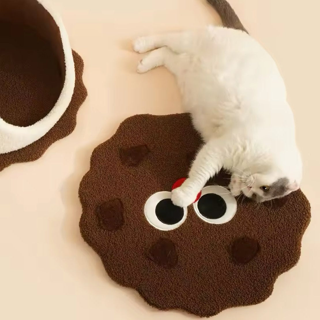 Cozy Cookie Pet Bed: Plush, Semi-Enclosed, Detachable & Versatile-Pet Bed-2-Colydia