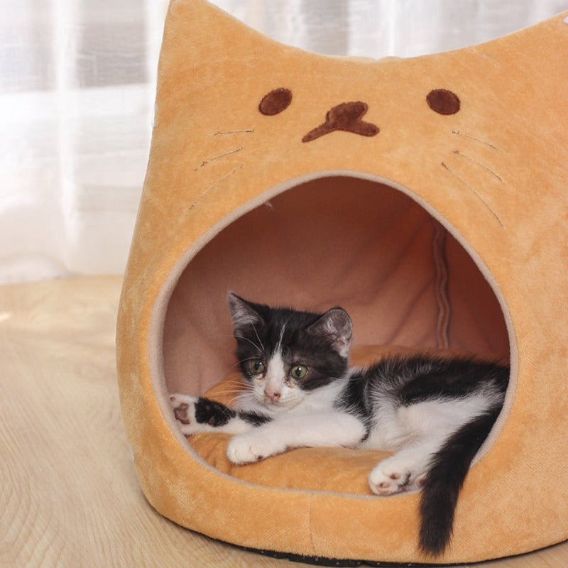 Adorable Sitting Cat-Shaped Niche with Cushion for Feline Comfort-Cat Bed-8-Colydia