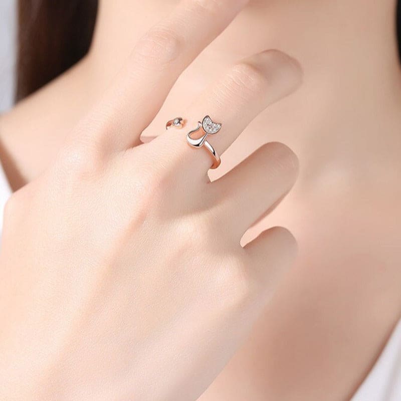 Adjustable Diamond Cat Ring with Cubic Zirconia – Elegant Feline Design-Cat-themed Adjustable Ring-7-Colydia