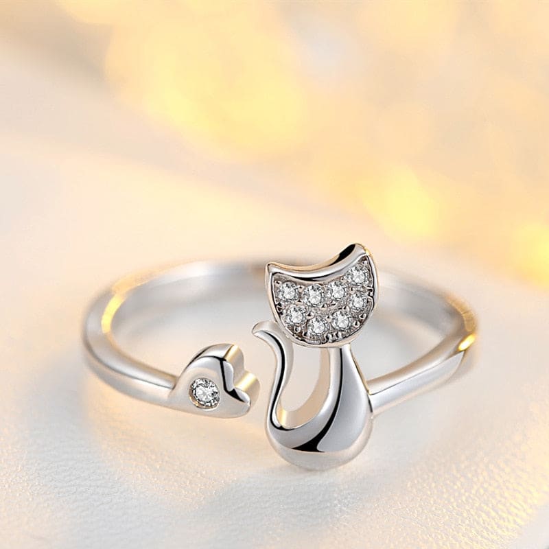 Adjustable Diamond Cat Ring with Cubic Zirconia – Elegant Feline Design-Cat-themed Adjustable Ring-5-Colydia