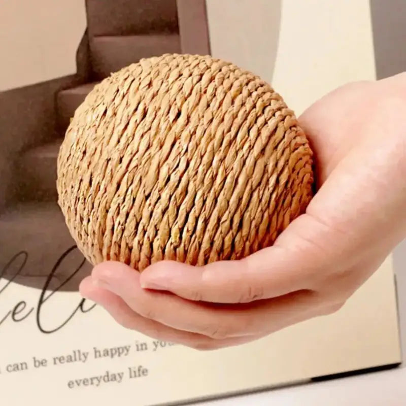 Interactive Sisal Cat Scratching Ball with Bell for Claw Sharpening-Cat Scratching Toy-5-Colydia