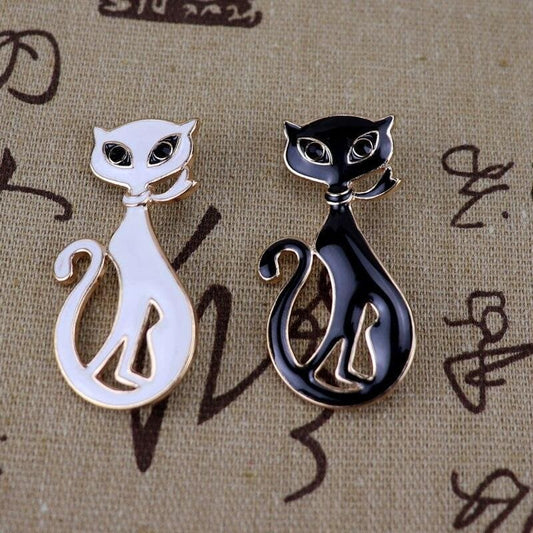 Elegant Zinc Alloy Cat Brooch with Enchanting Big Eyes Design-Brooch-1-Colydia