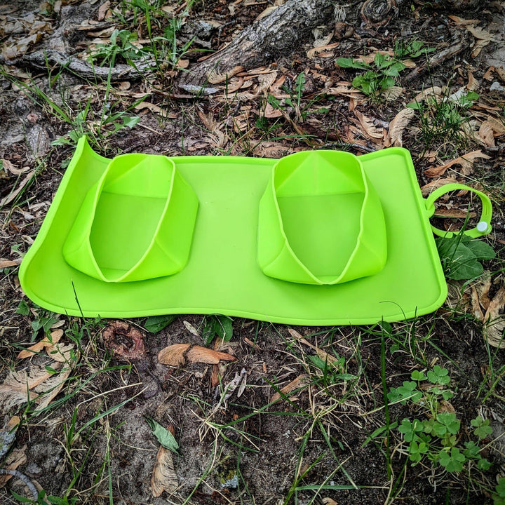 GoFetch! Portable Pooch Plate - Dual-Compartment Dog Bowl-Portable Dog Bowl-Green-14-Colydia