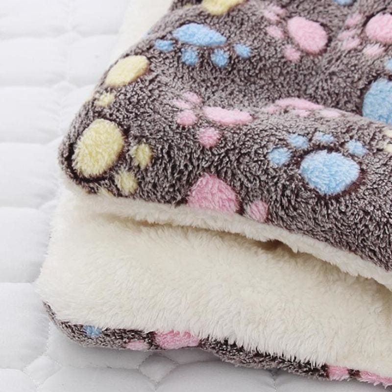 Durable Cat Paw Blanket: Protects Furniture, Machine Washable-Cat Blanket-Cat Paws-L 61x41cm-2-Colydia