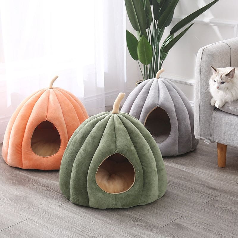 Pumpkin-Shaped Cat Bed Niche for Halloween Decor - Cozy & Stylish-Cat Bed-2-Colydia