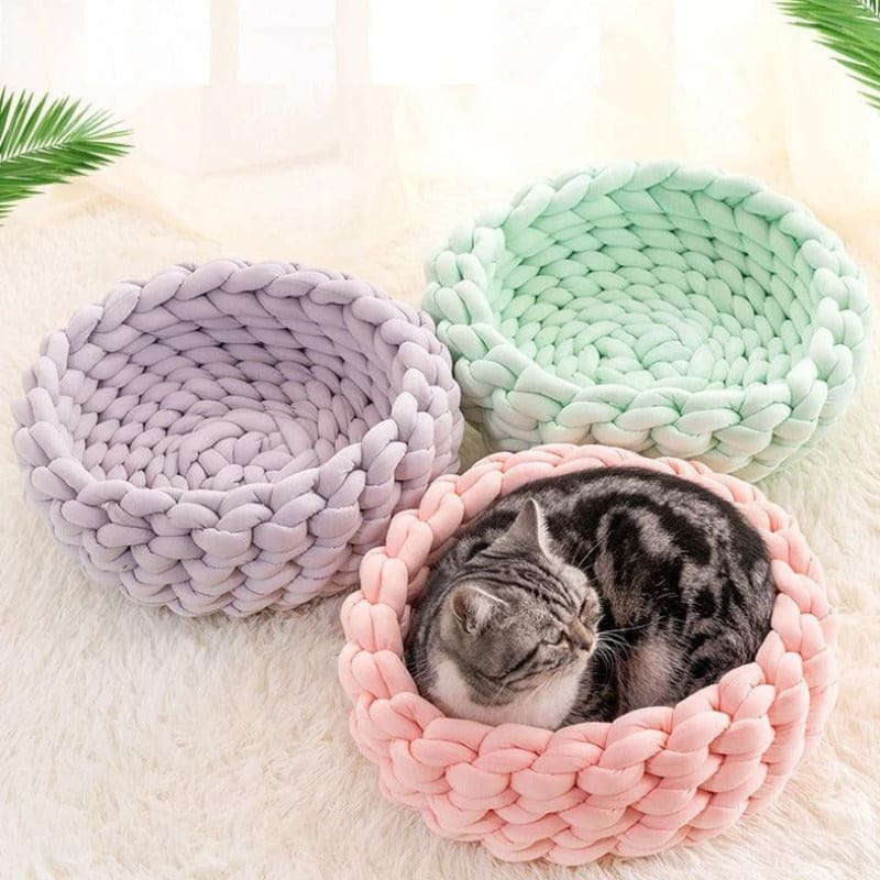 Cozy Woven Cotton Cat Basket - Soft, Stylish Bed for Cats-Cat Bed-1-Colydia