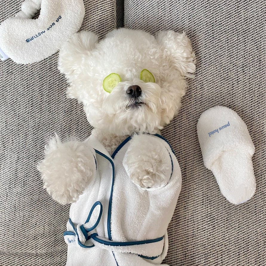 Luxury Pet Spa Kit: Cozy Robe, Playful Slippers & Glam Eye Mask-Luxury Pet Spa Kit-5-Colydia