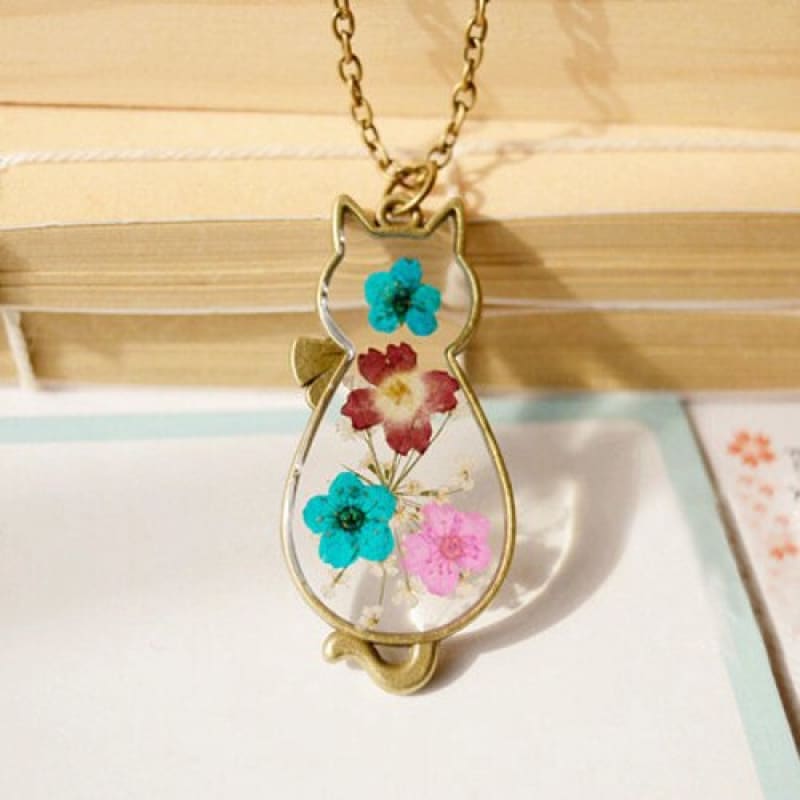 Charming Cat Silhouette Glass Pendant with Floral Details-Cat Silhouette Glass Pendant-9-Colydia