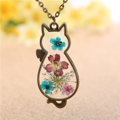 Charming Cat Silhouette Glass Pendant with Floral Details-Cat Silhouette Glass Pendant-6-Colydia