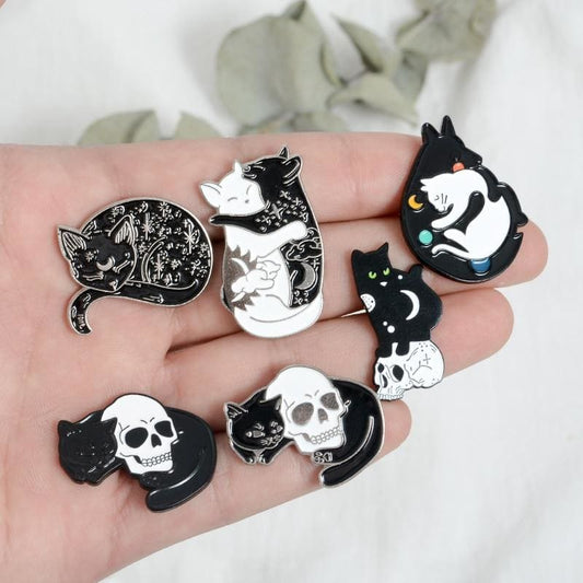 Halloween Skull Cat Brooch - Eco-Friendly Zinc Alloy Enamel Pin-Brooch Pin-1-Colydia